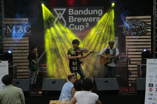 Performance Ammy Kurniawan digelaran Bandung Brewers Cup 3 di The Soko, Dago Resort.