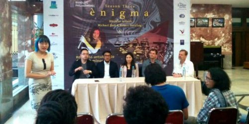 Konferensi pers konser orchestra Enigma Bandung Philharmonic di Dago Tea House Taman Budaya Jawa Barat