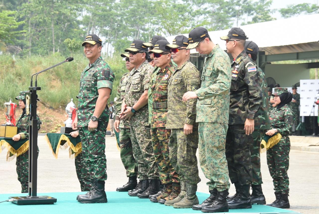 Kasad TNI Jenderal TNI Andika Perkasa pada sambutannya di acara penutupan AARM 29 tahun 2019 di Lapang Tembak Cipatat, Pusdikif Pussenif, Selasa (26/11/2019).