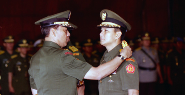 Misteri Diamnya Prabowo dan Kunci Tragedi Mei 1998