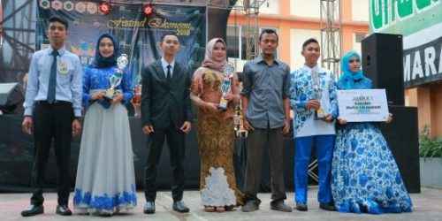 Duta ekonomi di gelaran Ecofest Fakultas Ekonomi Unwahas