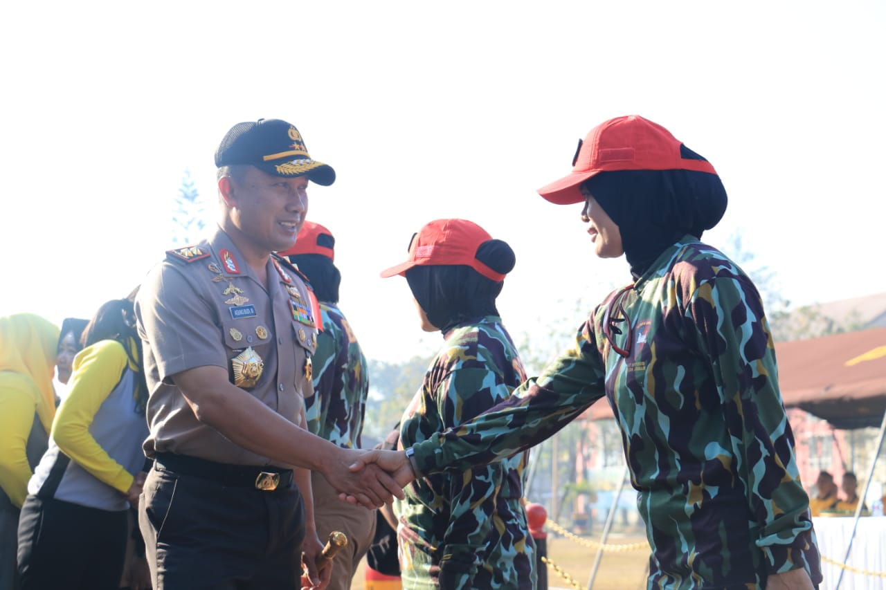 Kapolda Jabar Lepas Tim Penembak Polwan Ke Kejuaraan Ibu Asuh Cup Di Bali Kapolda Jabar Lepas Tim Penembak Polwan Ke Kejuaraan Ibu Asuh Cup Di Bali