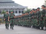 Pangdam III/Siliwangi Lepas Satgas Pamtas RI-Malaysia Yonif Raider 301/PKS