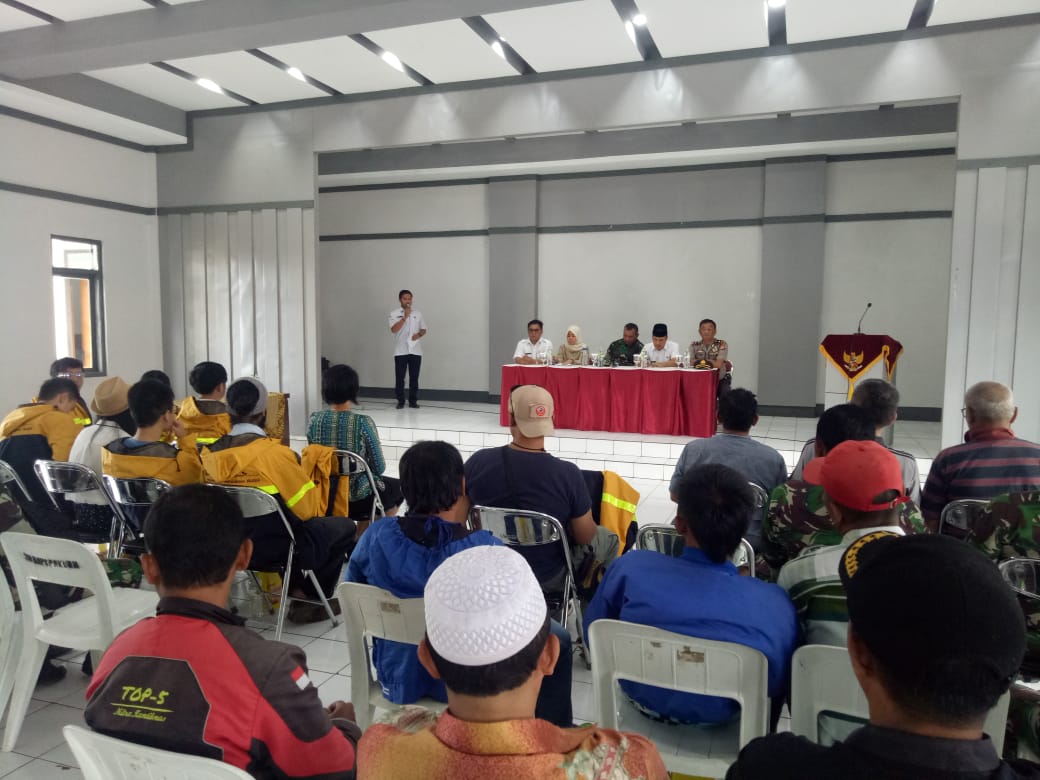 Dansektor 21 Satgas Citarum : Lakukan Yang Terbaik Untuk Anak Cucu Kita Dansektor 21 Satgas Citarum : Lakukan Yang Terbaik Untuk Anak Cucu Kita