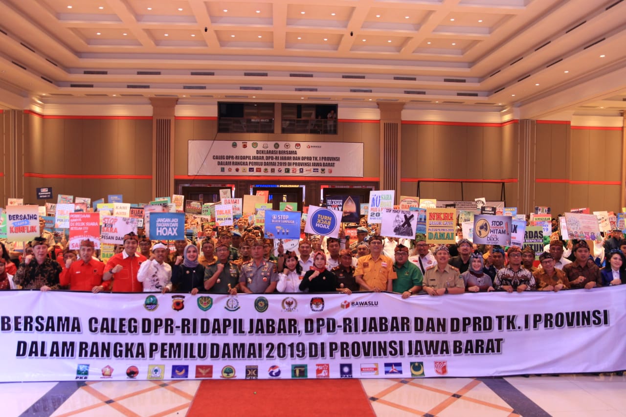 Kapolda Jabar Selenggarakan Silaturahmi Kamtibmas Dan Deklarasi Pemilu Damai 2019 Bersama Para Calon Wakil Rakyat Jabar