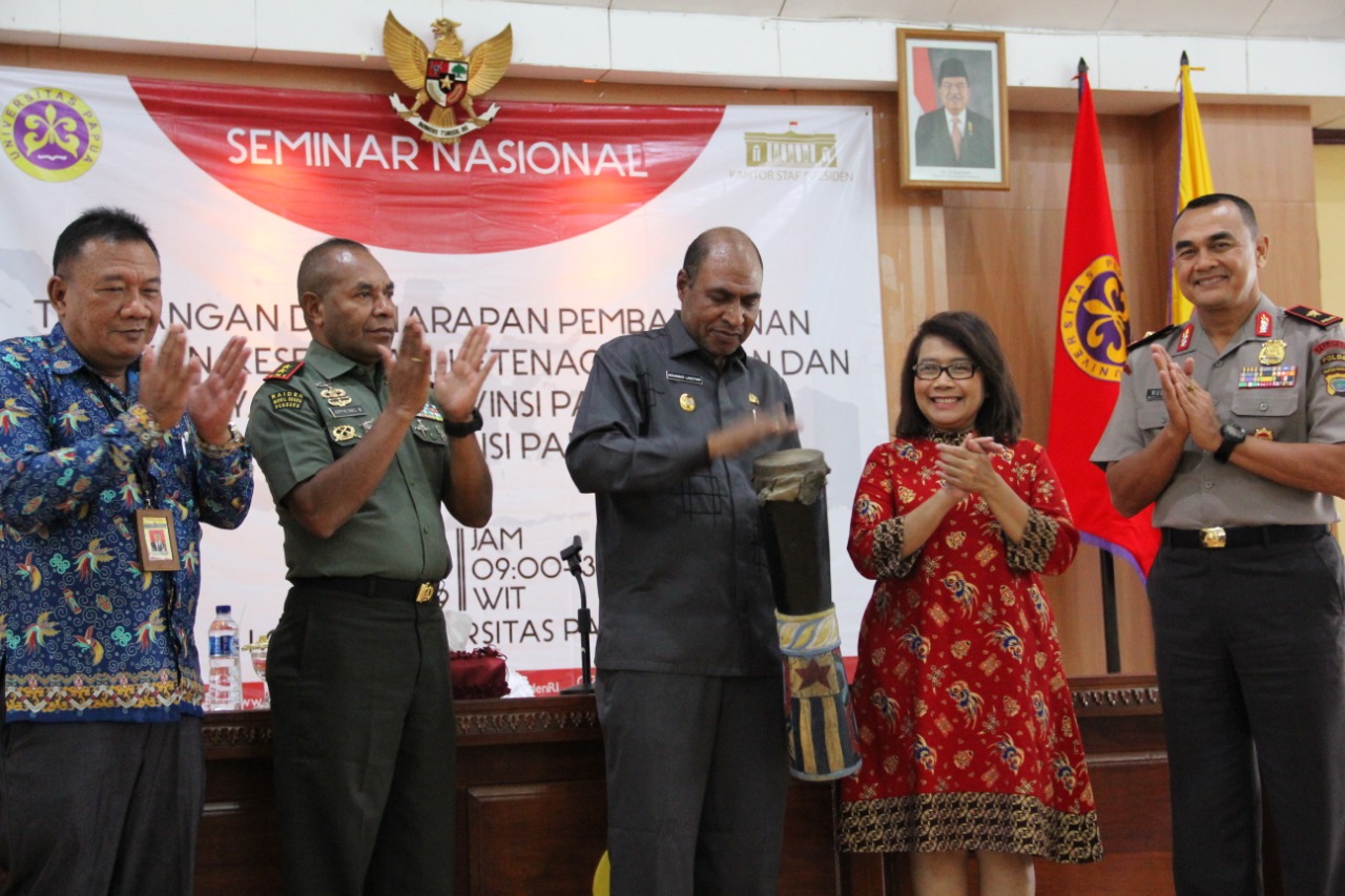Perbaikan Kesejahteraan Warga Papua, Diselesaikan Menyeluruh