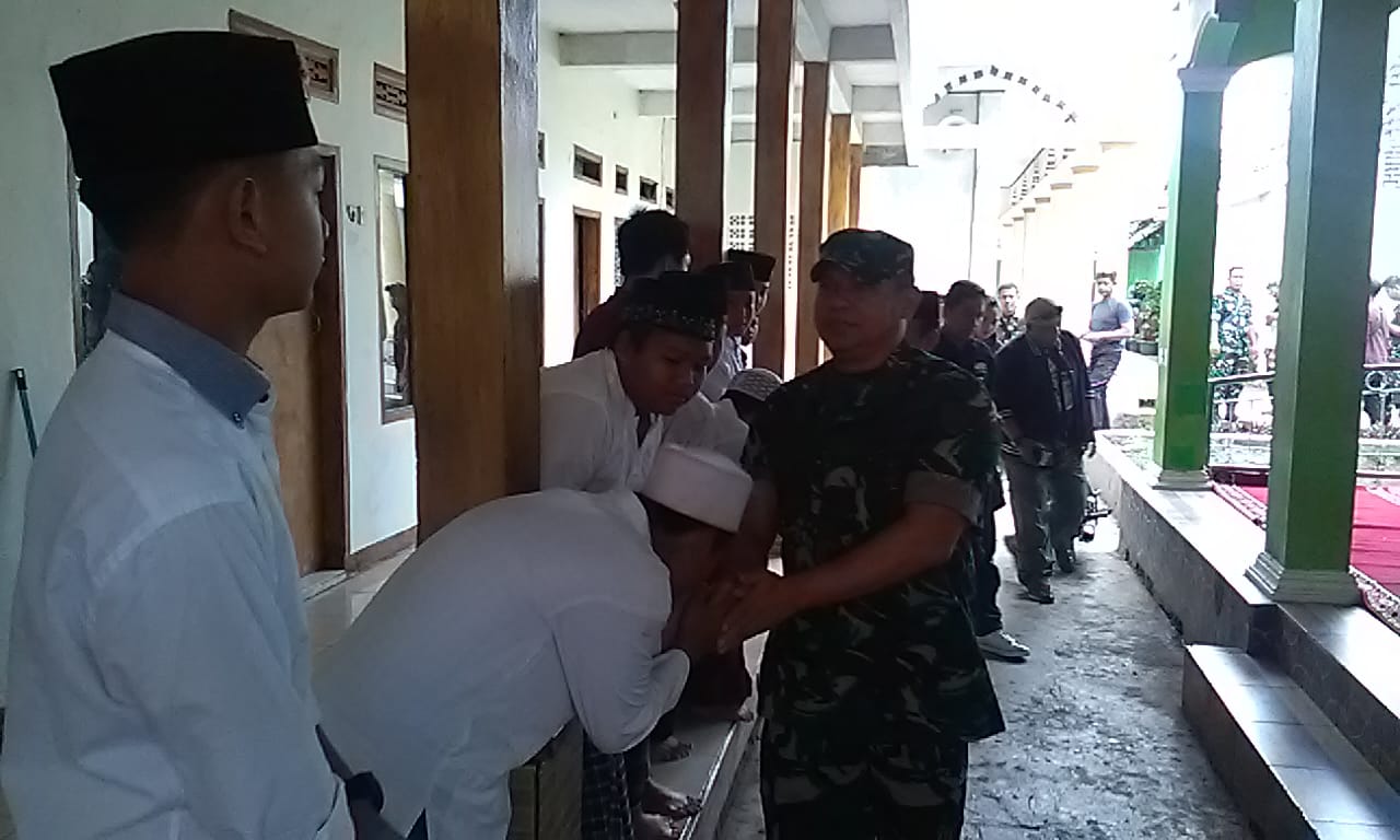 Kolonel Yusep Kunjungan Silaturahmi Ke Pondok Pesantren Nurul Iman Bunter Kolonel Yusep Kunjungan Silaturahmi Ke Pondok Pesantren Nurul Iman Bunter