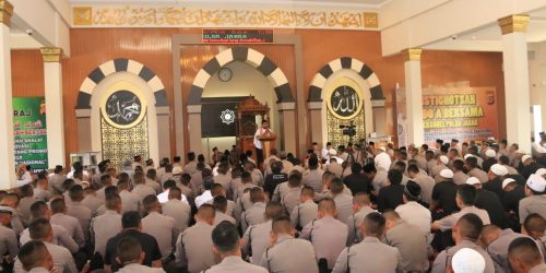 Kapolda Jabar : Teladani Ajaran Nabi Muhammad SAW Dalam Implementasi Tugas Di Lapangan