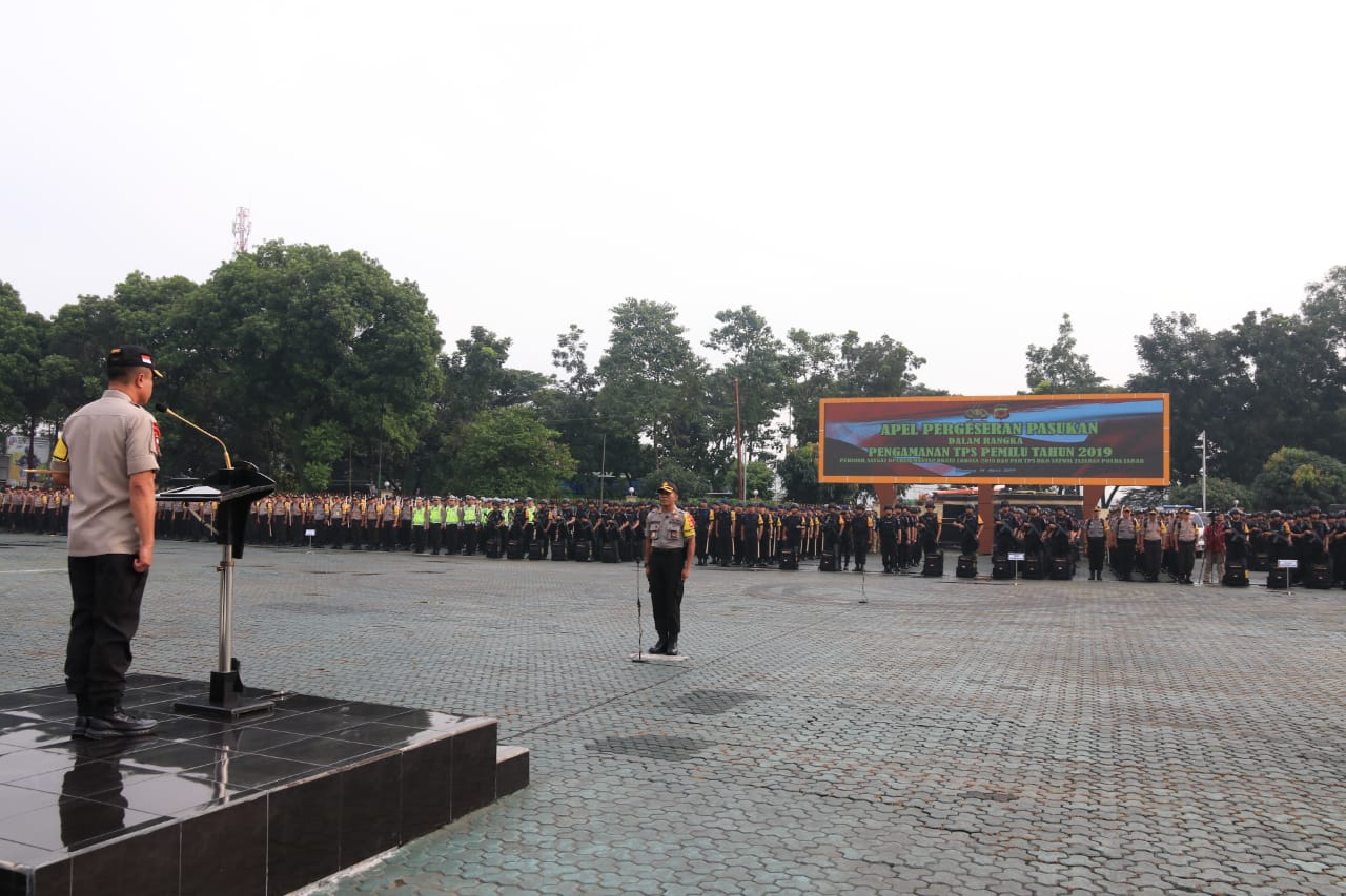 Polda Jabar Gelar Apel Pergeseran Pasukan Personel Pengamanan TPS