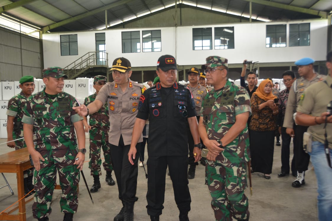 Pangdam III/Siliwangi Dan Kapolda Jabar Jamin Penghitungan Suara Pemilu Aman Dan Lancar