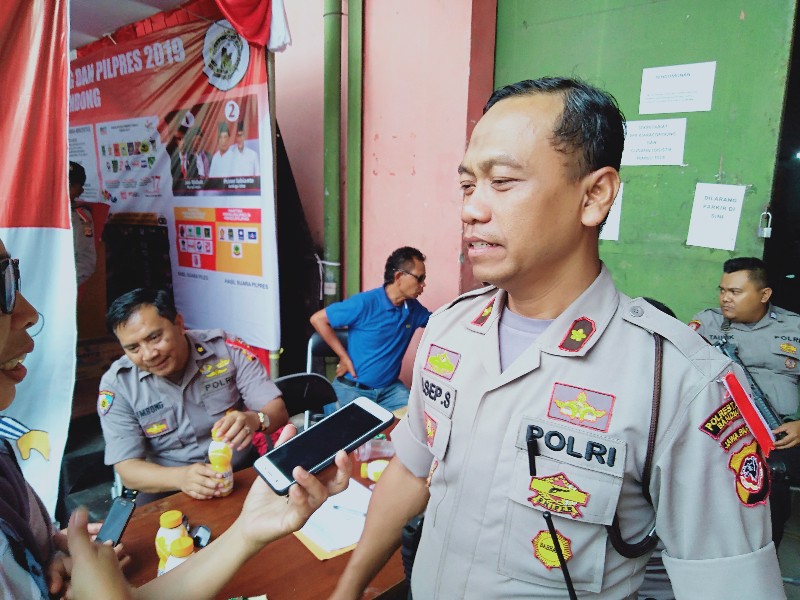 Kapolsek Kiaracondong Kawal Langsung Proses Rekapitulasi Suara Pemilu 2019 Tingkat Kecamatan