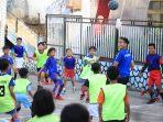 Pemain PERSIB Meriahkan Hari Anak Nasional Bersama Anak-anak Rupan Di Tamansari Bandung