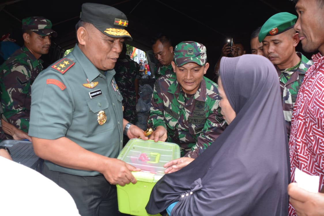 Kodam III Siliwangi Gelar Bakti Sosial Jelang Hari Juang TNI AD
