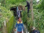 Satgas Bersihkan Sampah Di Anak Sungai Cibaligo
