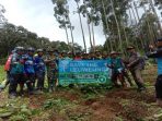 Satgas Citarum Sektor 21 Dan Komunitas Sepeda Bandung Tanam Pohon Di Kawasan Curug Panganten Pangalengan