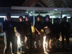 Polres Sukabumi Polda Jabar Bubarkan Kerumunan Orang Di Lapang Canghegar Palabuhanratu