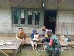 Polres Banjar Bersama TNI Salurkan Bantuan Beras Kepada Warga Terdampak Covid-19