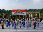 Ketua Persit KCK PD III Siliwangi Dampingi Ketua Umum Dharma Pertiwi Melaksanakan Tanam Perdana Di Desa Cipendawa Cianjur