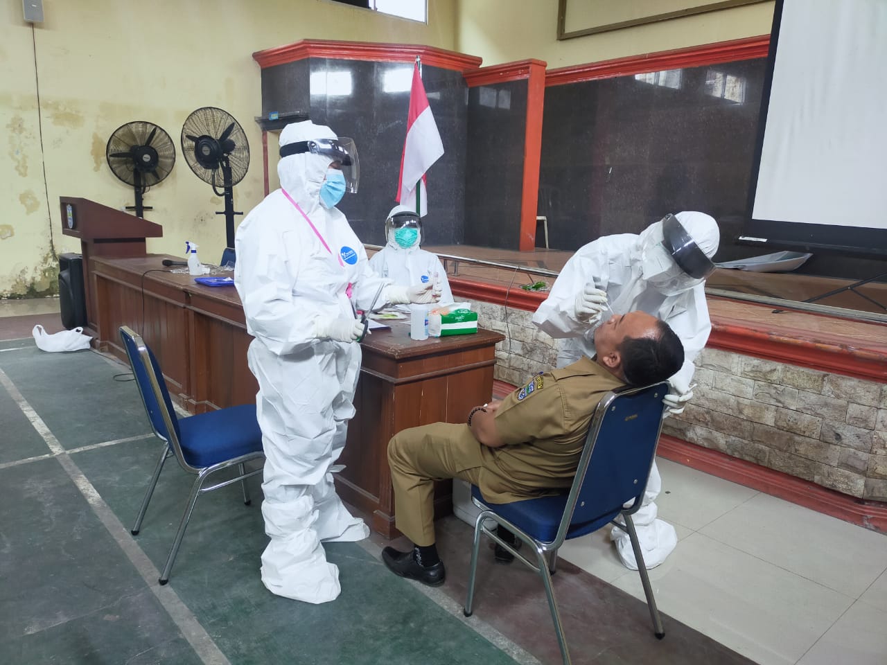 21 Pegawai Kelurahan Pataruman Ikuti Swab Test, Setelah Salah Satu Pegawainya Terkonfirmasi Covid-19