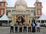 Kapolres Majalengka Polda Jabar Silaturahmi Kamtibmas Dan Sosialisasi Penerapan Prokes 3M Ke Pesantren Modern Ar Rahmat