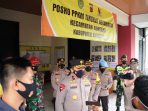Waka Polda Jabar Cek Posko PPKM Mikro Di Wilayah Hukum Polresta Bandung