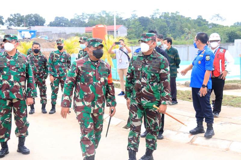Pangdam III Siliwangi Sambut Kedatangan Presiden RI di Serang Banten