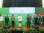 Kapolda Jabar Hadiri Pelaksanaan Gerakan Sukseskan Program Vaksinasi Nasional Dan Vaksinasi Drive Thru Di Arcamanik Bandung