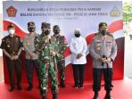 Panglima TNI dan Kapolri Tinjau Pelaksanaan Vaksin Kepada 2.101 Personel di Polda Jatim
