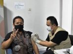 DKPP Bersama Diskominfo Laksanakan Vaksinasi Covid-19 Dosis Ke-2 Bagi ASN Dan Awak Media
