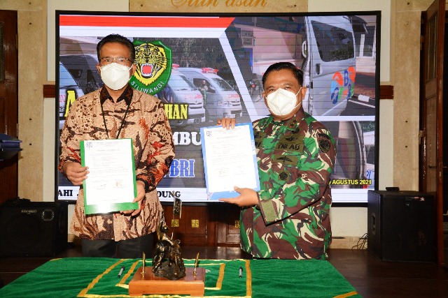Kodam III Siliwangi Terima Empat Unit Ambulance Dari BRI