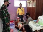 Polisi Salurkan Bansos Bahan Pokok Kepada Warga Slum Area Di Desa Tangkil Cirebon