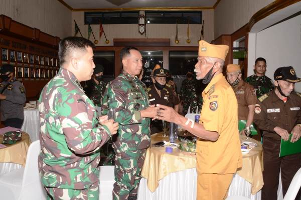 Jelang HUT Ke-76 TNI, Pangdam III Siliwangi Silaturahmi Dengan Veteran PKRI