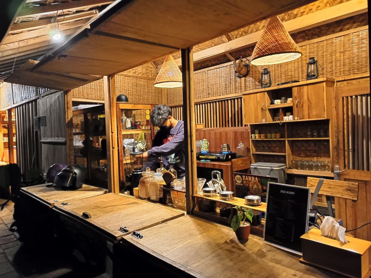 262.KOPI, Pesona Menikmati Minum Kopi Di Bandung Pada Masa Pandemi