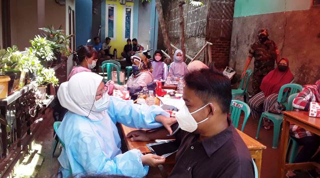 Perangkat Desa Padamukti Gencar Imbau Prokes Dan Vaksin