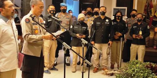 Ricuh, Polisi Amankan Ratusan Anggota Ormas Pengunjukrasa yang Anarkis