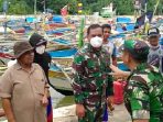 Formula Cairan Penghemat BBM Hasil Inovasi Kodim 0617/Majalengka Disebar Kepada Nelayan Di Pantai Santolo