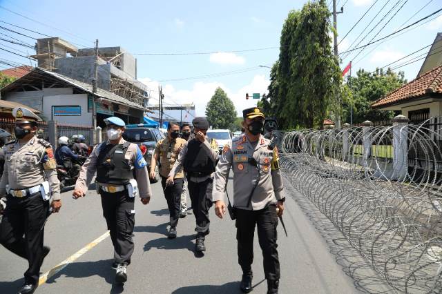 Polisi Gelar Pengamanan dan Kawal Aksi Mahasiswa di Gedung DPRD Kota Tasikmalaya