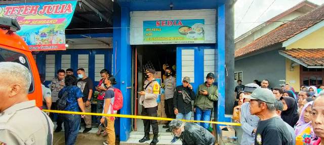 Sosok Mayat Wanita Bersimbah Darah Ditemukan Di Sebuah Toko Di Pagerageung Tasikmalaya