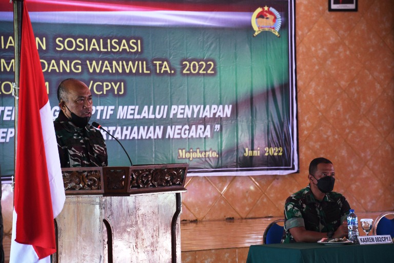 Kasrem 082/CPYJ Letkol Arm Beni Sutrisno Sosialisasi Bidang Perlawanan Wilayah