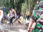 Sinergitas TNI Polri Di Majalengka Gotong Royong Membangun Mushola Dalam Rangka Hari Bhayangkara Ke 76 Sinergitas TNI Polri Di Majalengka Gotong Royong Membangun Mushola Dalam Rangka Hari Bhayangkara Ke 76