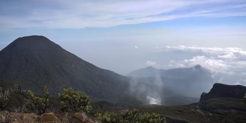 Aktivitas Vulkanik Gunung Gede Pasca Gempa Cianjur 21 November 2022, PVMBG Sebut Masih Normal