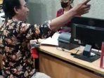 Ditelantarkan Di Bandara Juanda, Keluarga Penumpang Komplain Ke Maskapai Lion Air Ditelantarkan Di Bandara Juanda, Keluarga Penumpang Komplain Ke Maskapai Lion Air