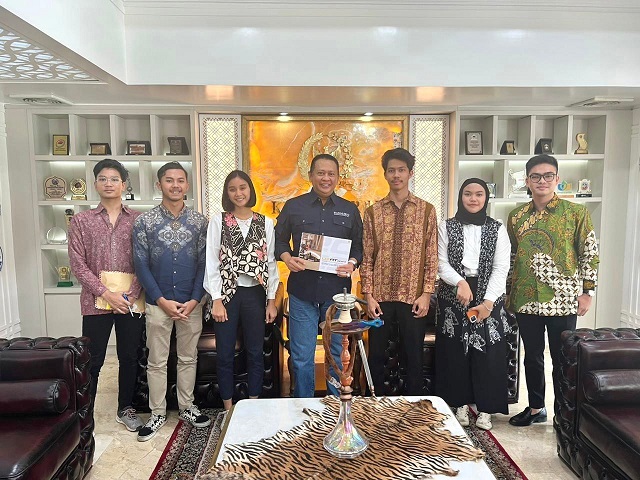 Bamsoet Dukung UI Racing Team Ikut Ajang Kompetisi European Formula Student Competition 2023