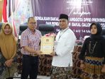 Taj Yasin Maimoen Kamis Pahing Mendaftar Calon Anggota DPD RI