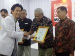 PMI Kota Semarang Beri Penghargaan Bagi 125 Kali Donor Darah, Ini Kata Dokter Yan