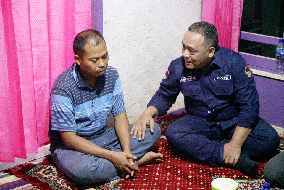 Kepala BP2MI Benny Rhamdani Kunjungi Keluarga Korban TPPO di Cianjur