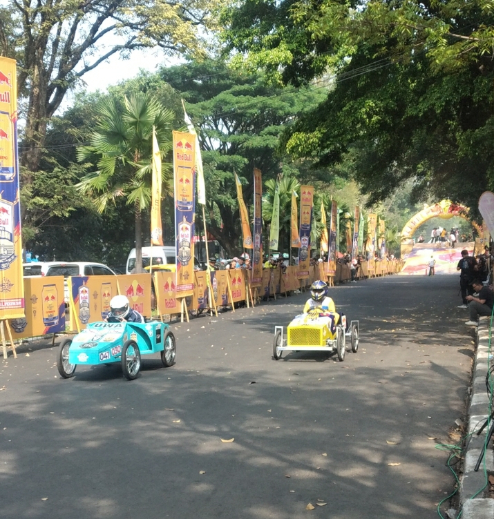 Kian Seru, Hari Kedua Lomba Kereta Peti Sabun Ikon Bandung