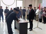 Bawaslu Jakarta Pusat Lantik Anggota PAW Panwascam Kemayoran dan Menteng