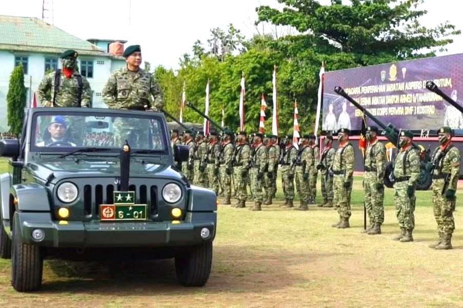 Pangdivif 3 Kostrad Mayjen TNI Choirul Anam Pimpin Sertijab Komandan Batalyon Armed 6 Kostrad