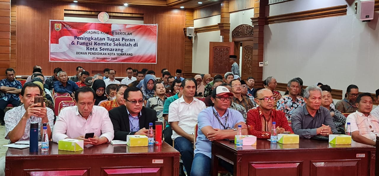 DPKS Gelar Up Grading Tingkatkan Peran Komite Sekolah Di Kota Semarang